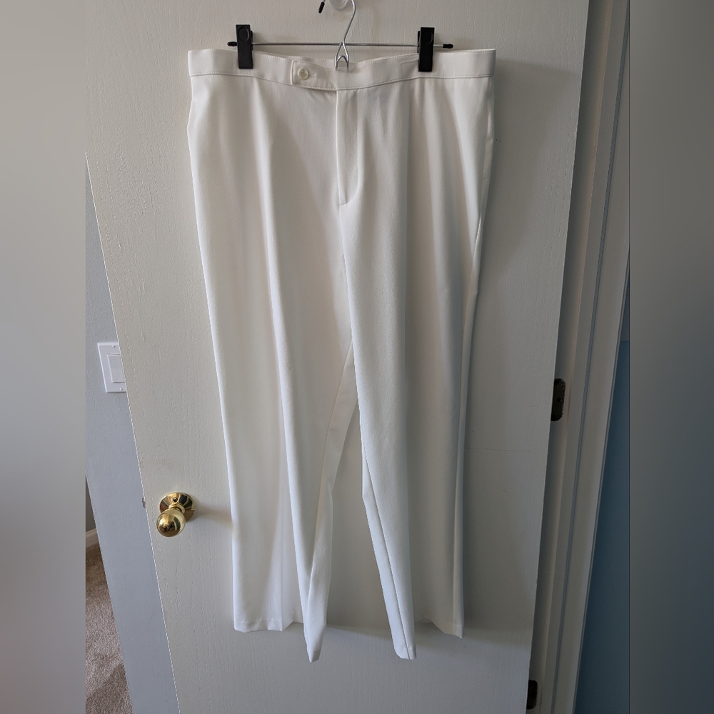 EUC Ladies Briggs New York White Polyester Rayon Straight Leg Slacks Pants Sz 16